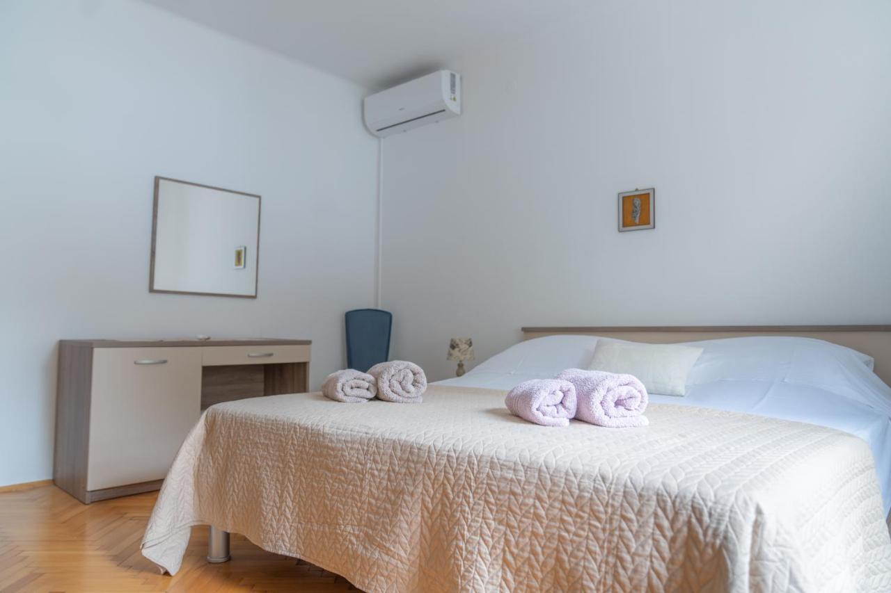 Sidus Maris, Spacious Seaside Apartment With Free Parking Martinšćica Exterior foto